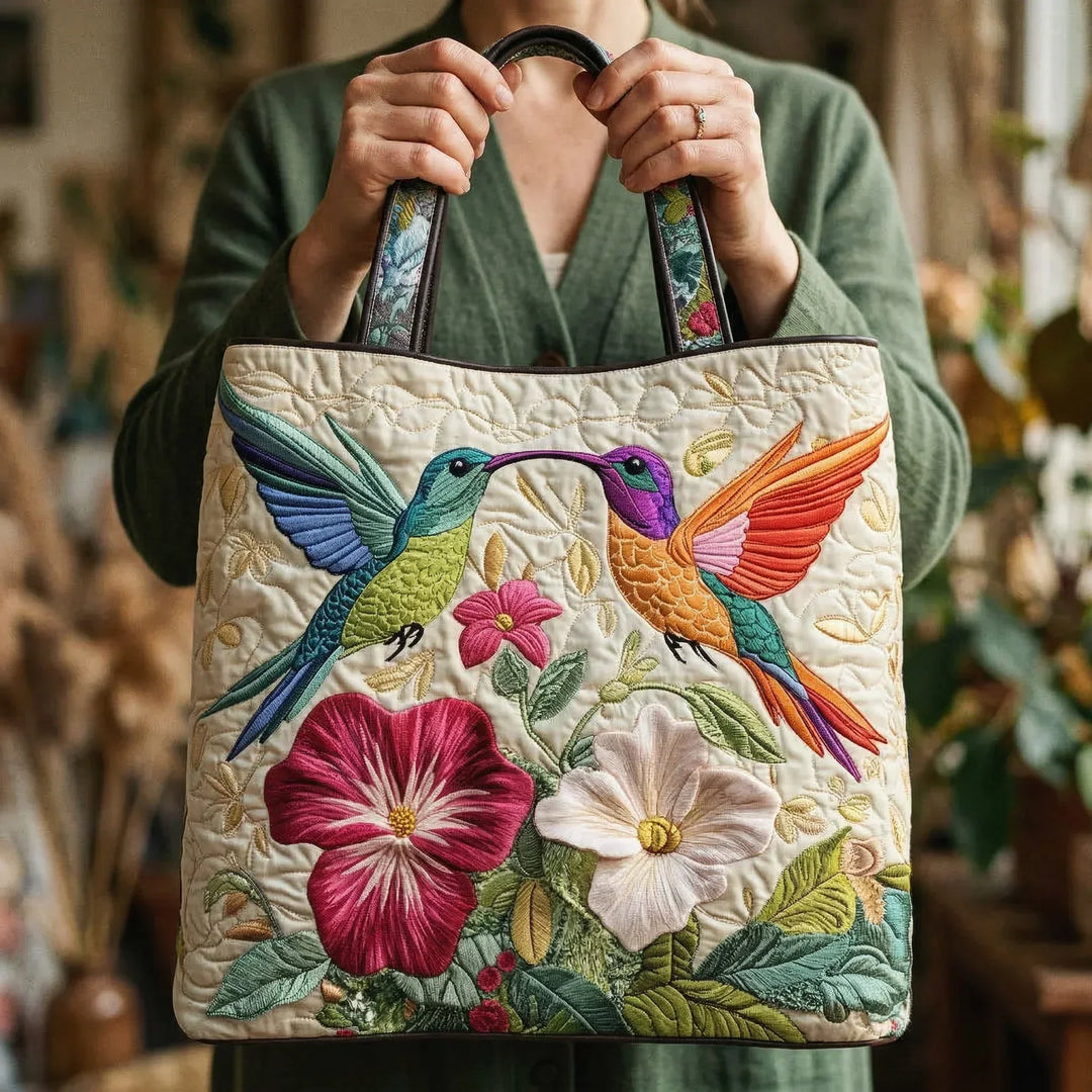 Quiltad väska - Kolibri och vita blommor